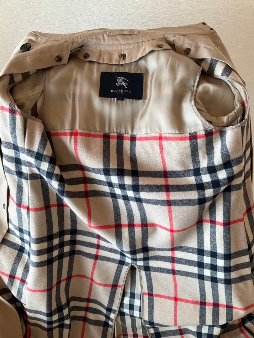 BURBERRY ベージュ トレンチコート　レディース36