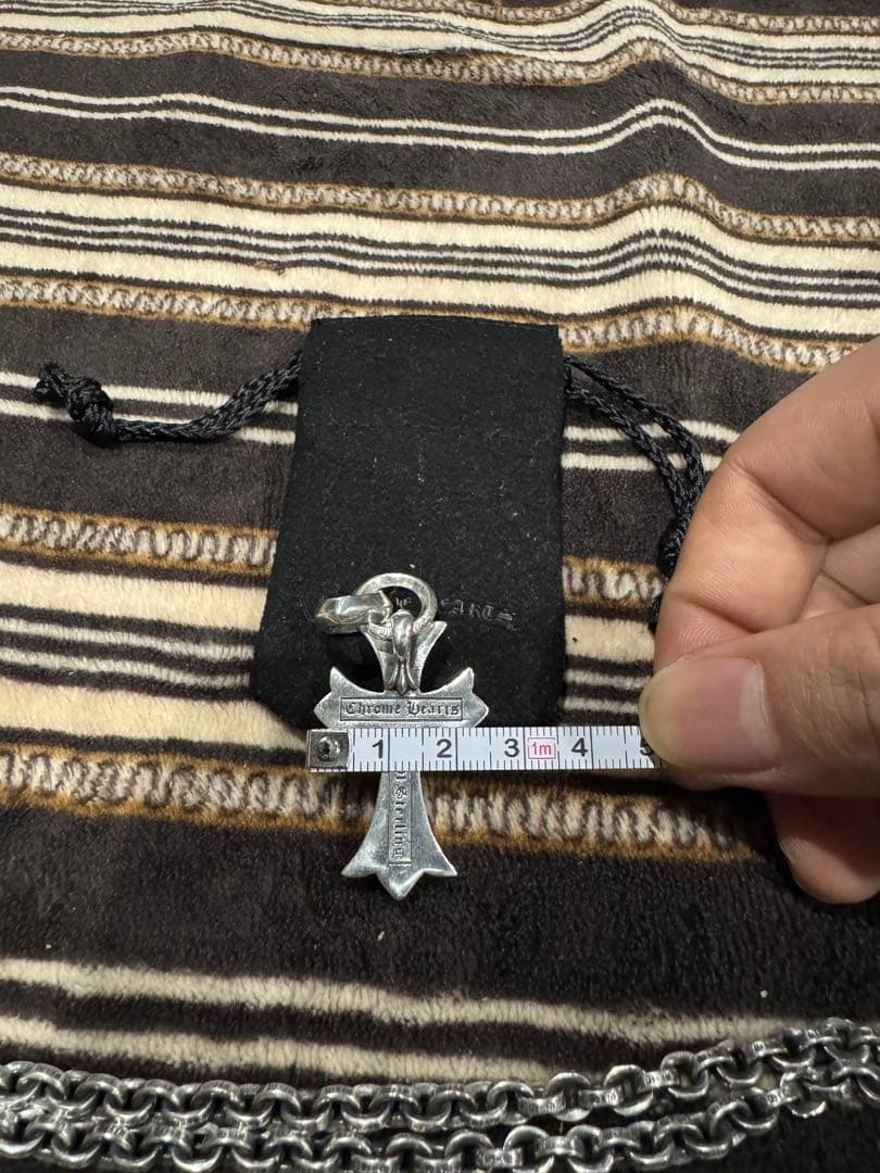 あ*ー様 Chrome Hearts スモールchクロスペンダント