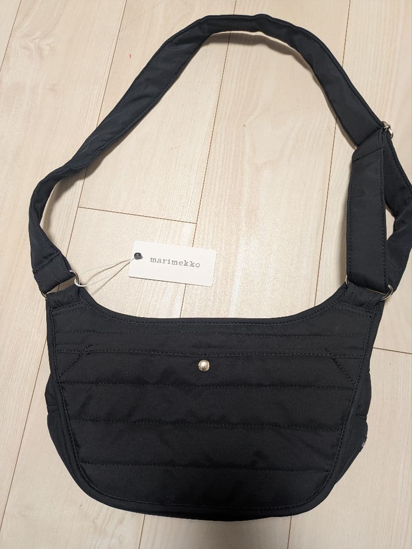 marimekko Billie ショルダーバッグ ブラック