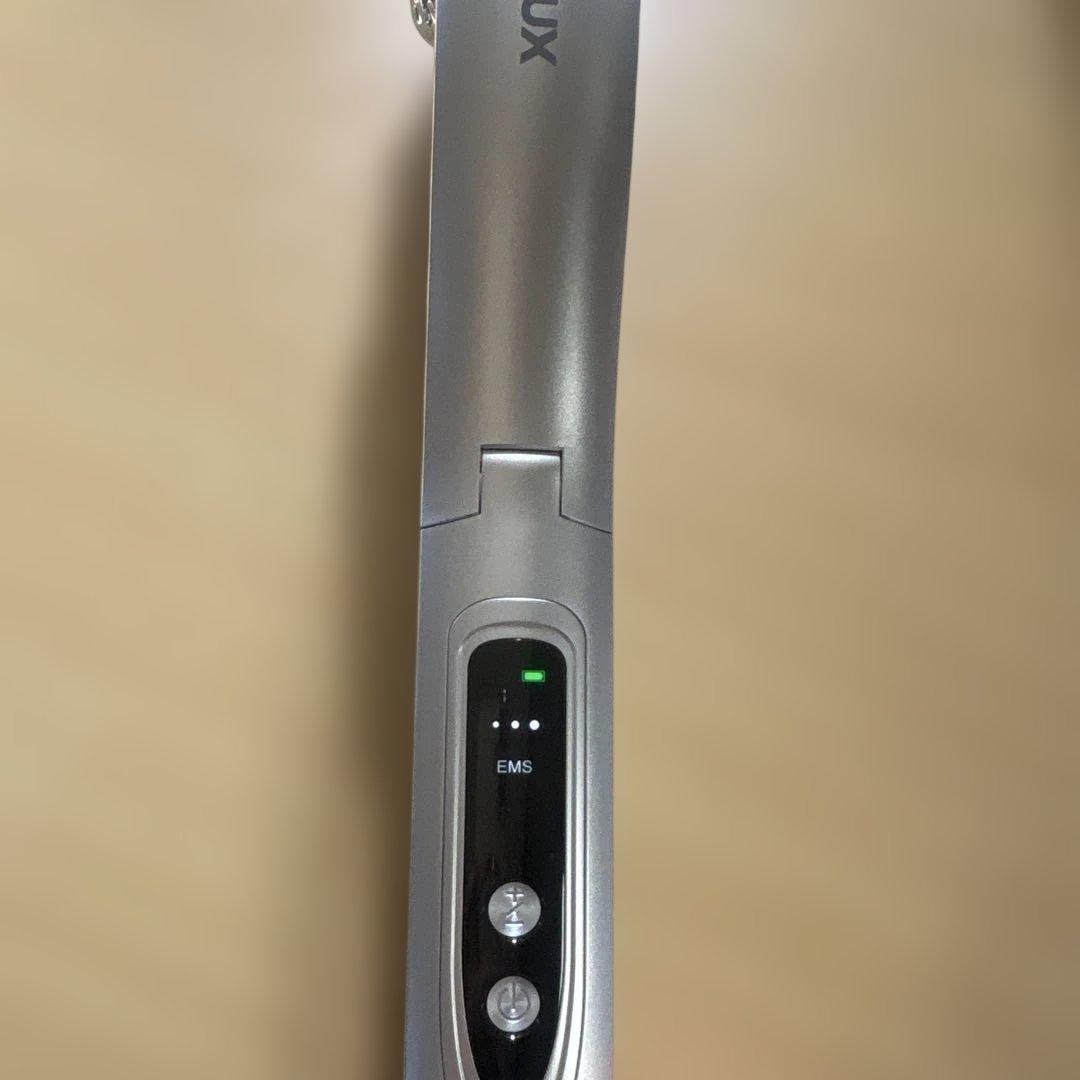 NIPUX BEROLA ベローラ　EMS・RF(ラジオ波)美顔ローラー