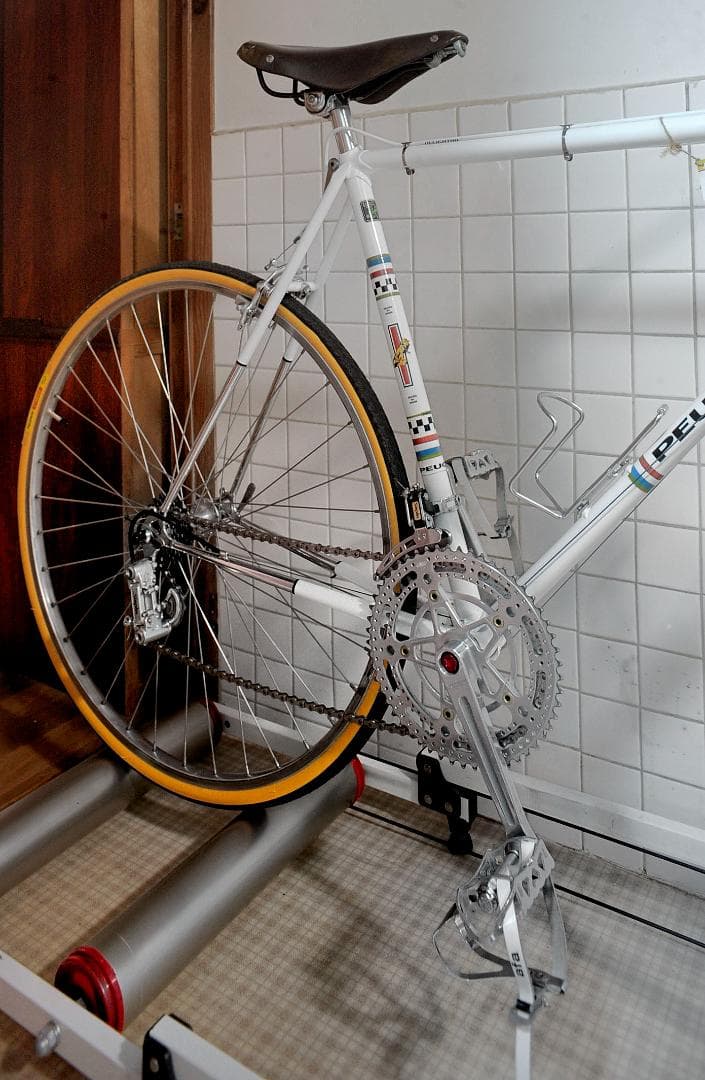 ★室内用・自転車走行型トレーニングローラー台　伸縮可　♪