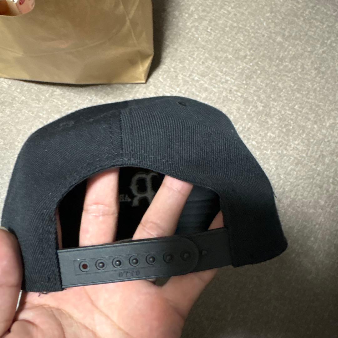 kvi babaブラック ベースボールキャップ