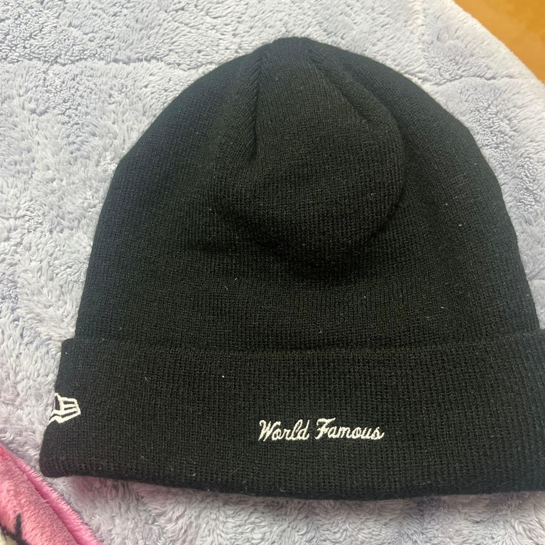 Supreme ブラック ビーニー World Famous