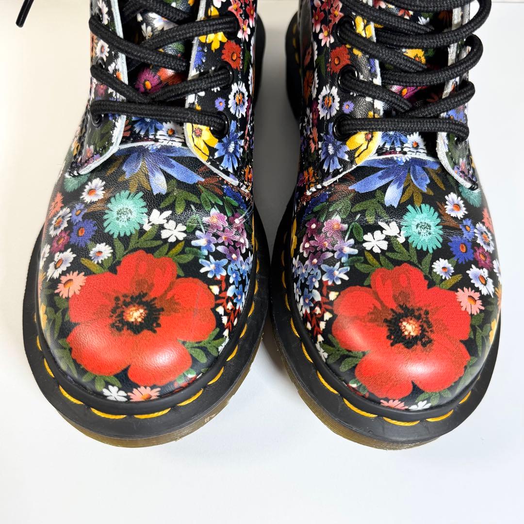 【KIKIさん専用】Dr. Martens 花柄ブーツ ８ホール パスカルUK4
