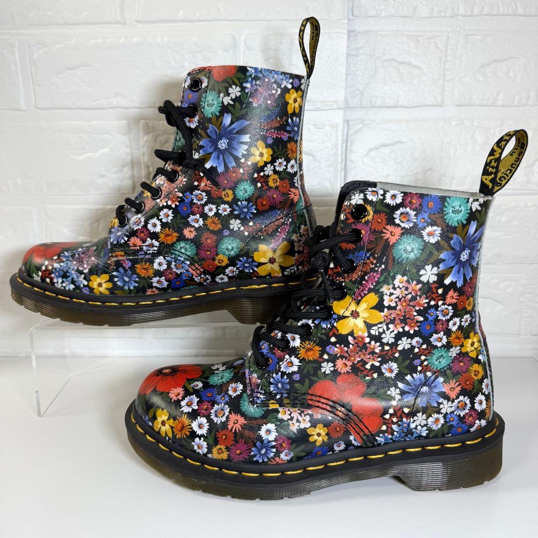 【KIKIさん専用】Dr. Martens 花柄ブーツ ８ホール パスカルUK4