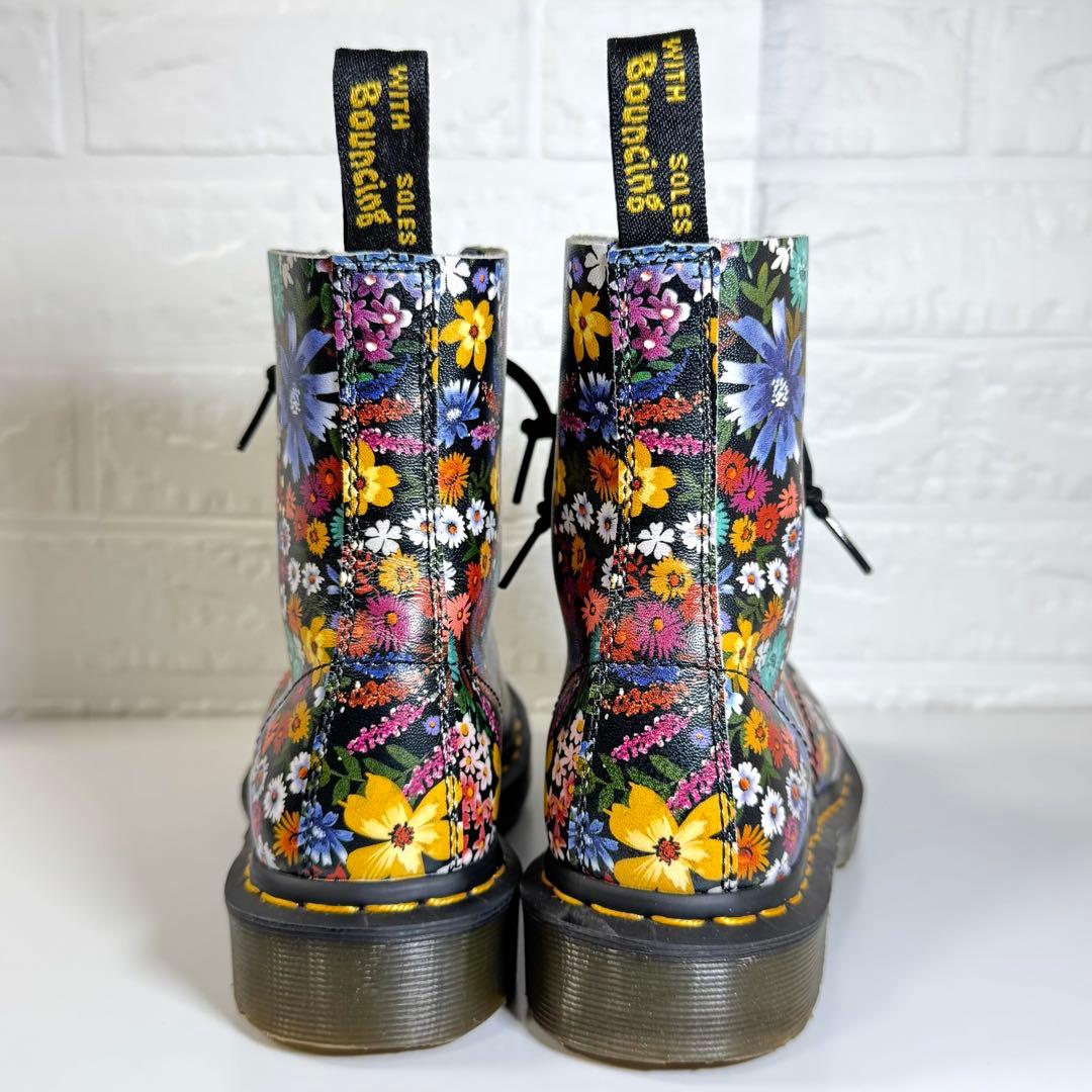 【KIKIさん専用】Dr. Martens 花柄ブーツ ８ホール パスカルUK4