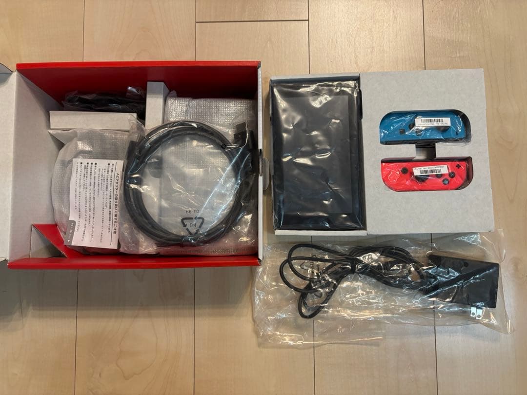[ほぼ新品]任天堂Switch Joy-Con ネオンブルー/レッド
