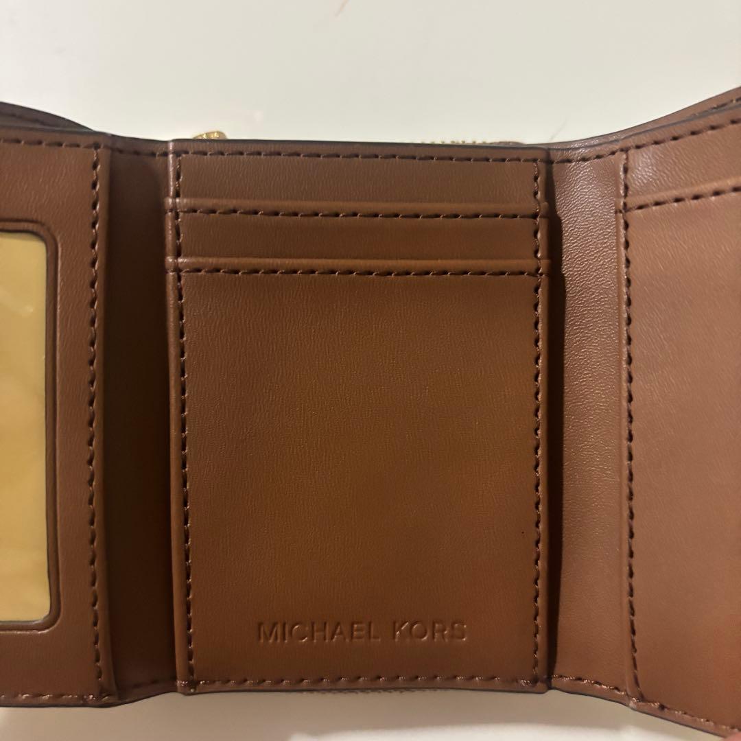 新品　MICHAEL KORS モノグラム三つ折り財布