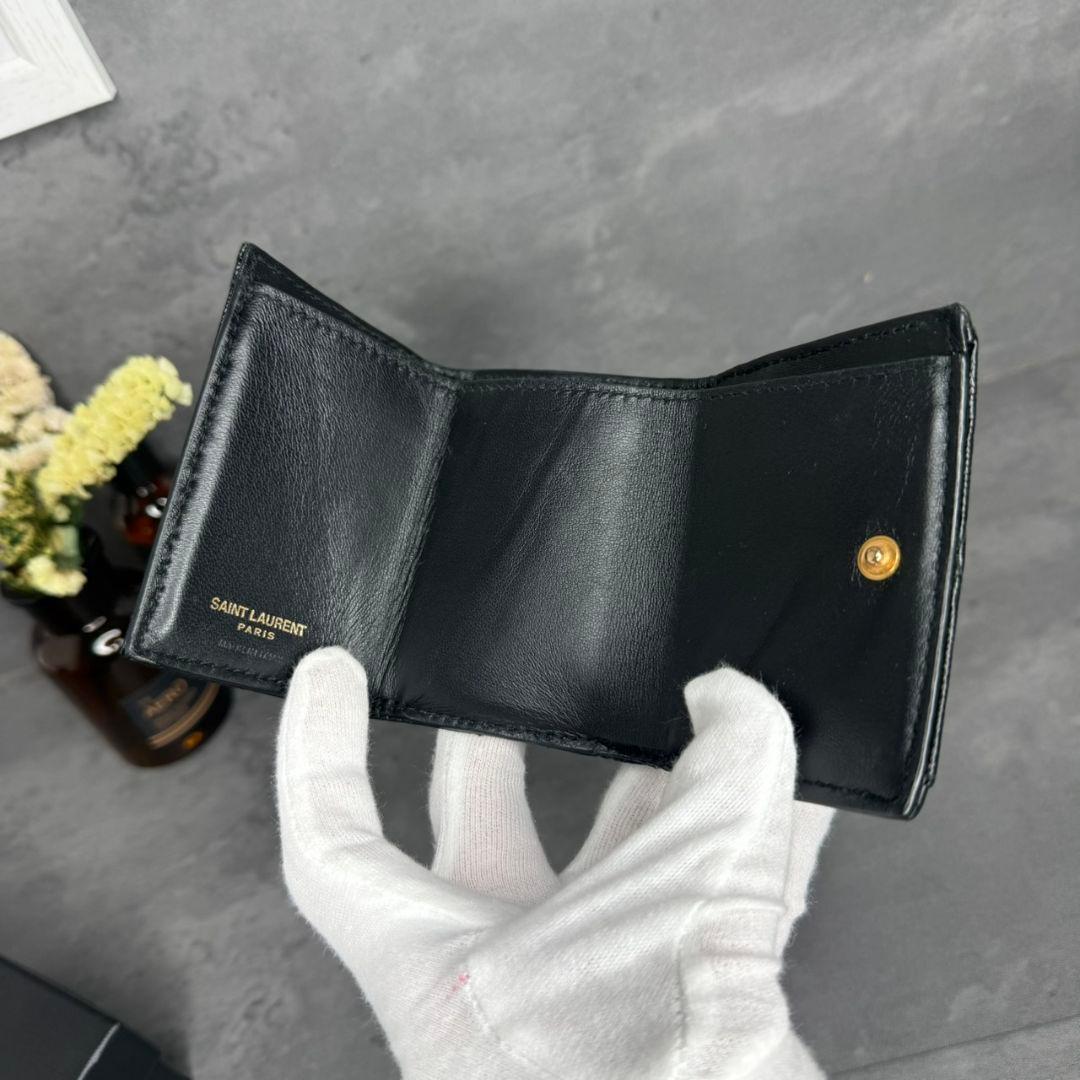 ★美品★サンローラン 三つ折り財布 Vステッチ キャビアスキン YSL ブラック