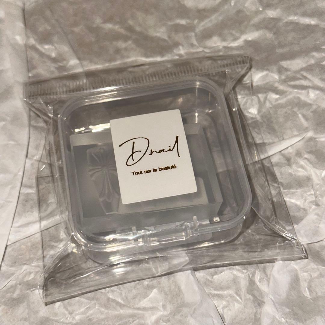 d.nail シリコンモールド クロス 十字架 新品未使用
