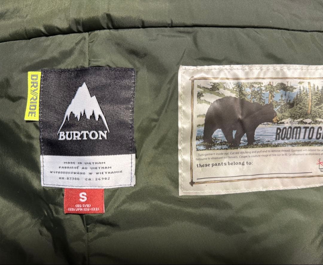 BURTON スノーボードウェア キッズ（Sサイズ）