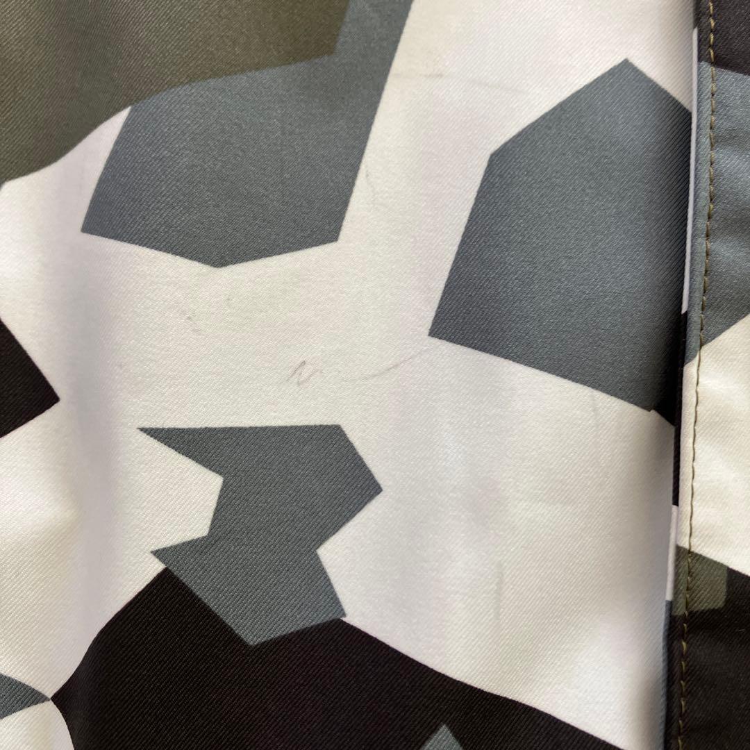 DESCENTE 迷彩柄 スキーウェアセット