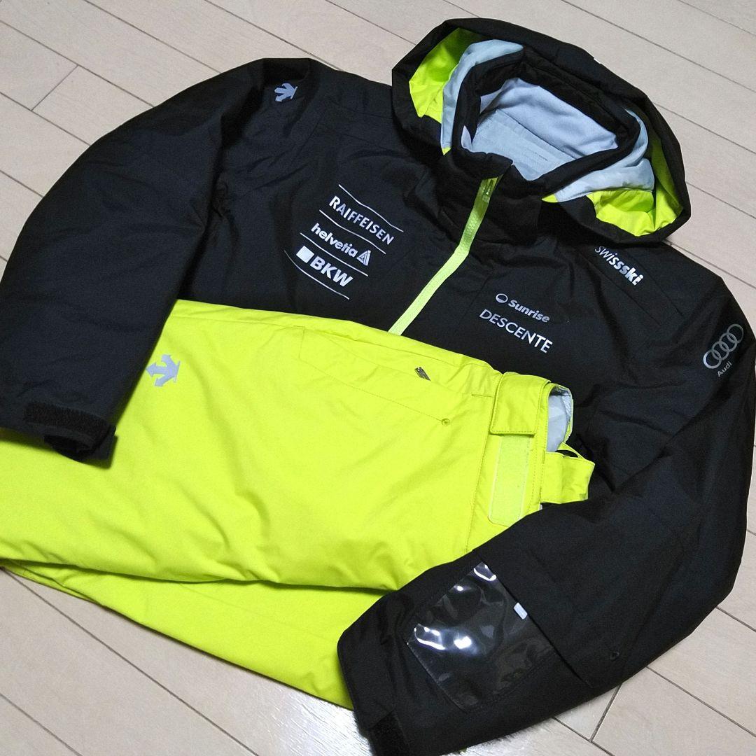 本日最終！ DESCENTE デサント 子供 スキーウェア 150 上下
