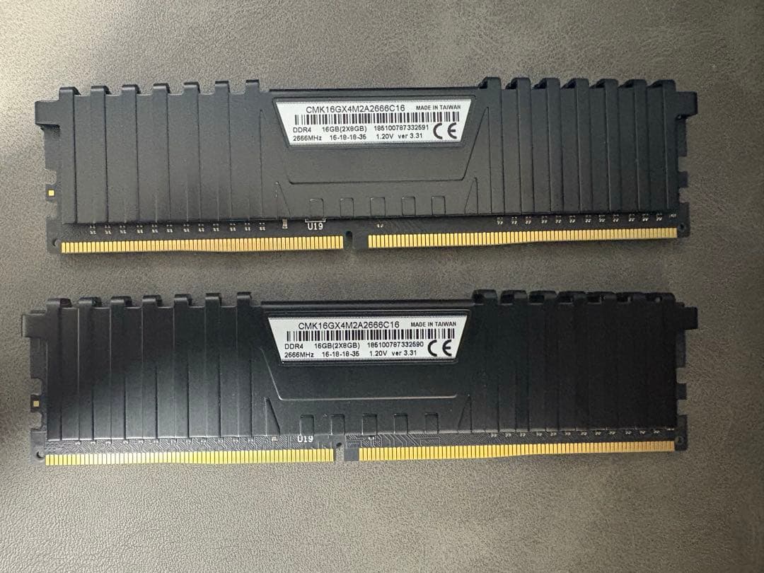 メモリー CORSAIR Vengeance LPX 16GB DDR4 2666MHz