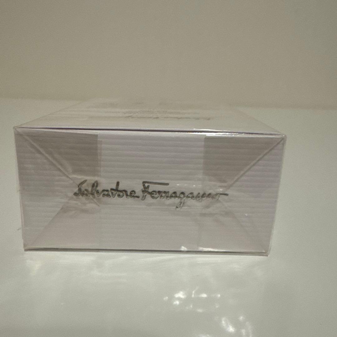 サルヴァトーレフェラガモ アクアエッセンツィアーレ 30ml 未使用　未開封