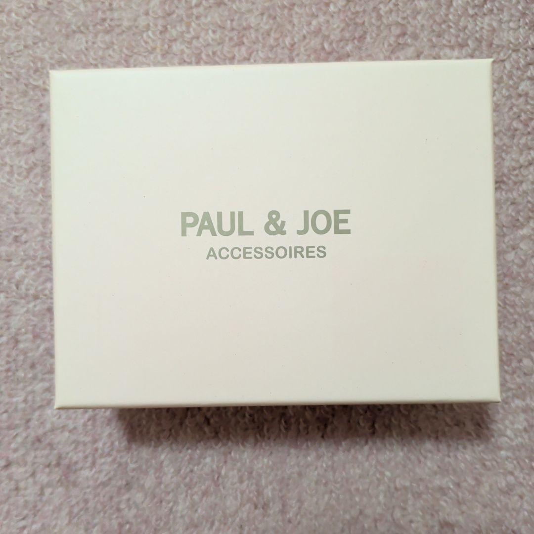 新品・未使用品　PAUL & JOE　三つ折りミニ財布　CAT BROOCH　緑