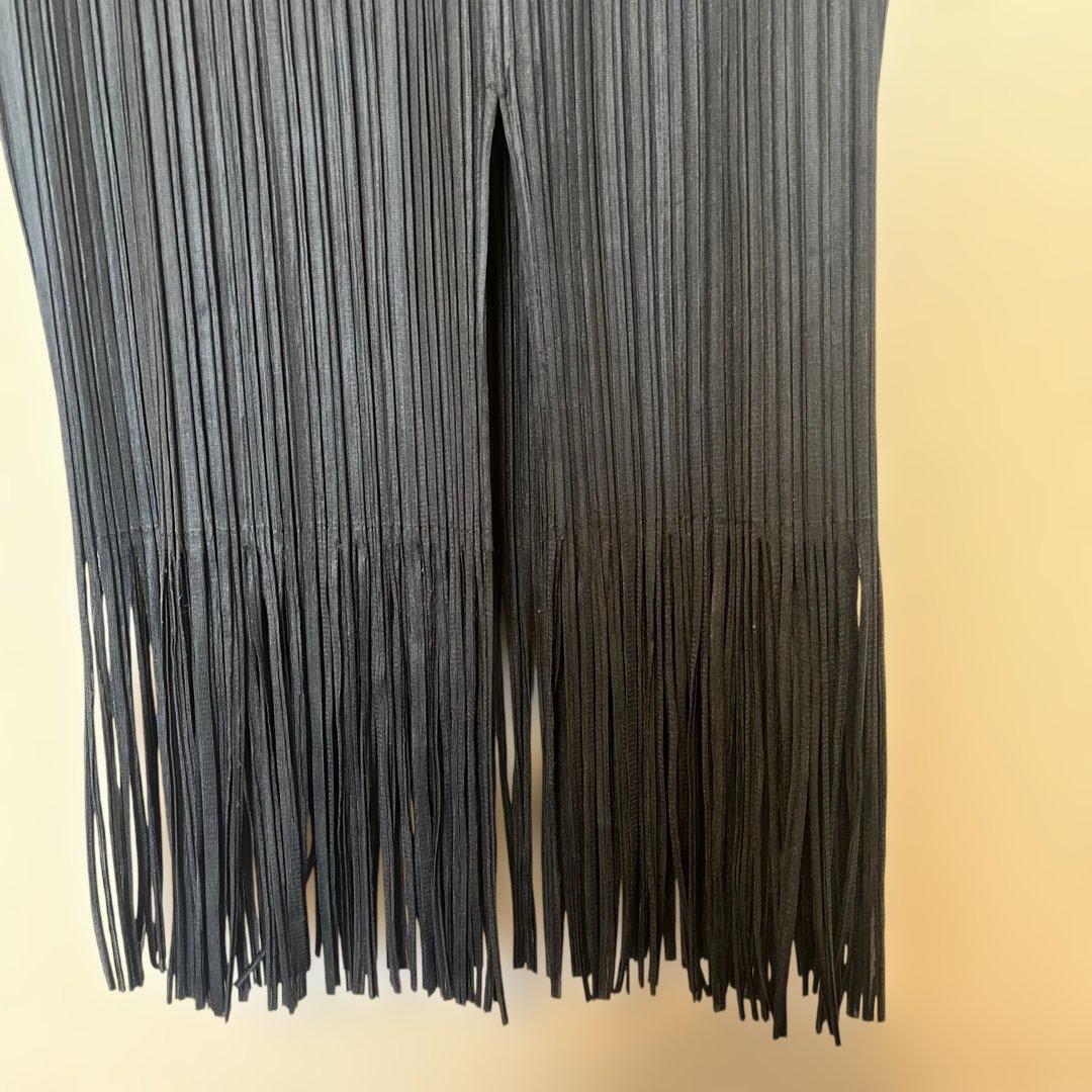 【未使用】PLEATS PLEASE ISSEY MIYAKE黒スカートフリンジ