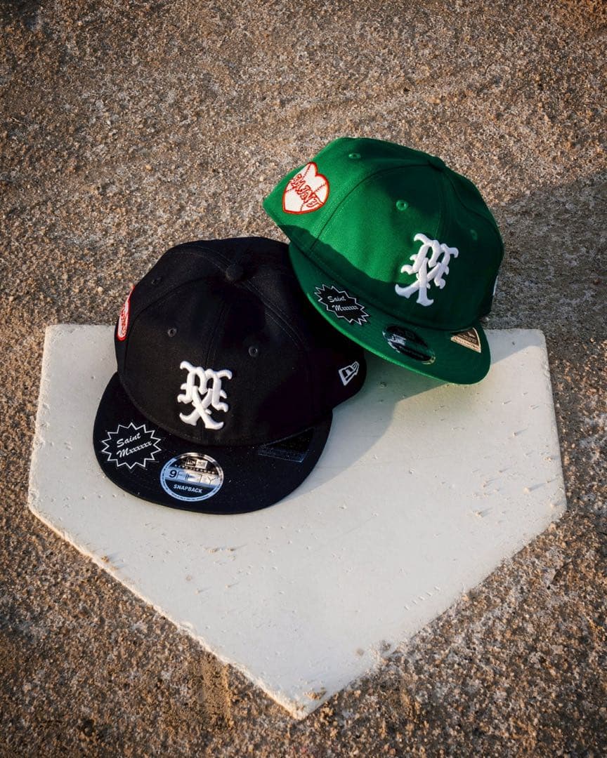 SAINT Mxxxxxx x New Era®︎ 26ss 黒 cap