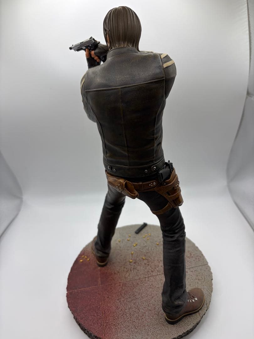 コトブキヤ ARTFX バイオハザード レオン・S・ケネディ フィギュア