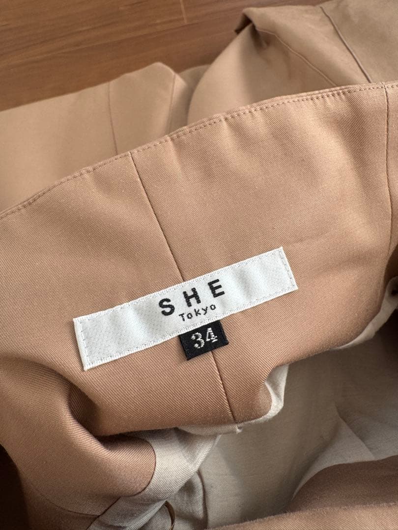 【美品】 SHE Tokyo スカート
