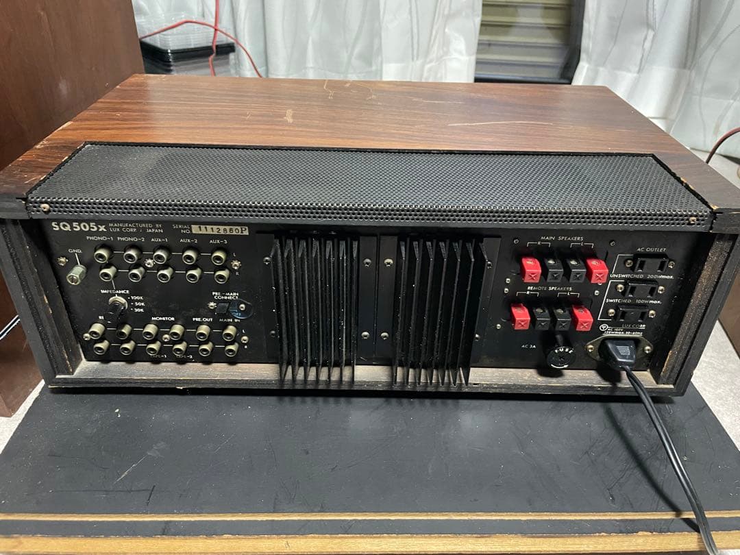 LUXMAN 505X ソリッドステートアンプ取り扱い説明書が有り
