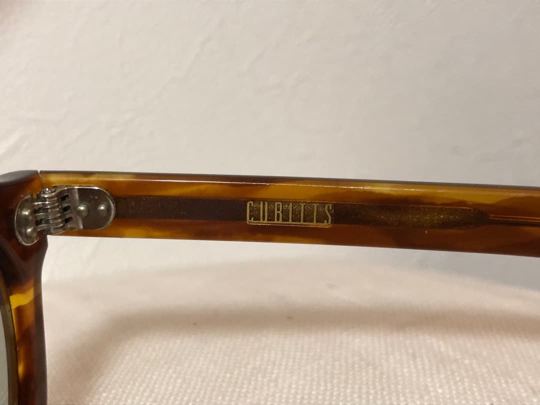 【CUBITTS / キュービッツ】Bidborough サングラス ケース付き