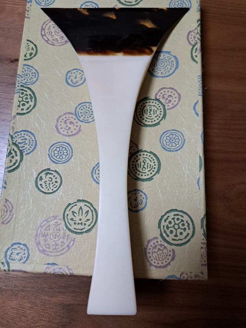 鼈甲撥 和楽器 三味線バチ 開き12.5cm 七 五
