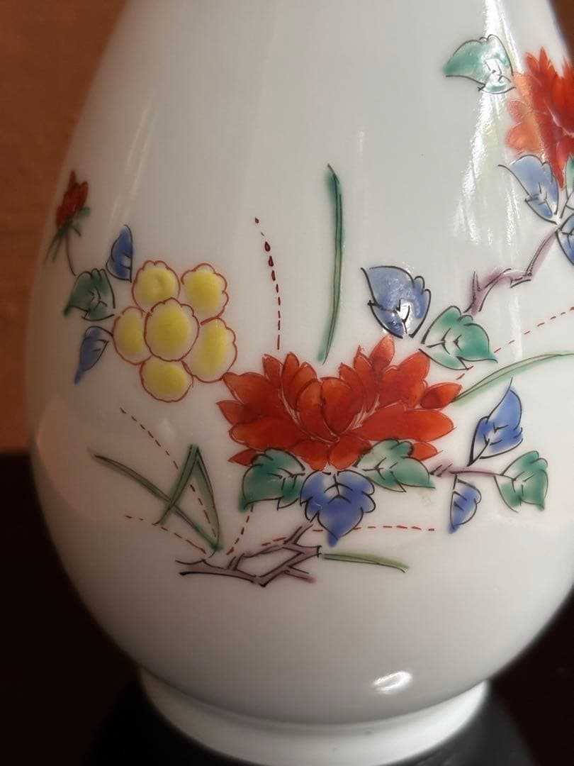 有田名工樋渡陶六作色絵牡丹花文鶴首瓶　検萬二　忠右衛門