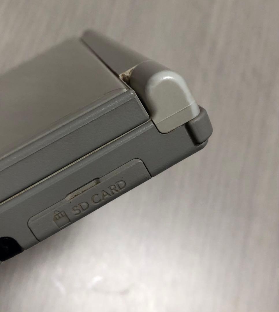 ニンテンドー　任天堂　DSi LL 本体　ナチュラルホワイト