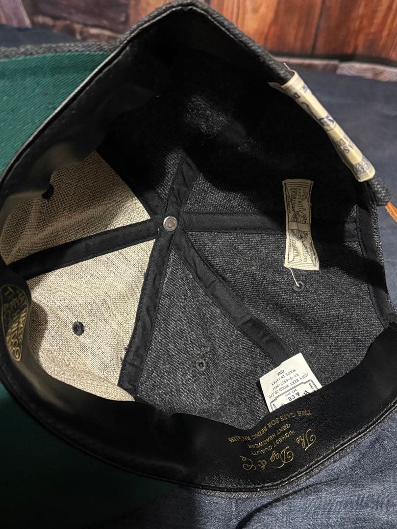 THE H.W DOG CO. ベースボールキャップ　美品だけど