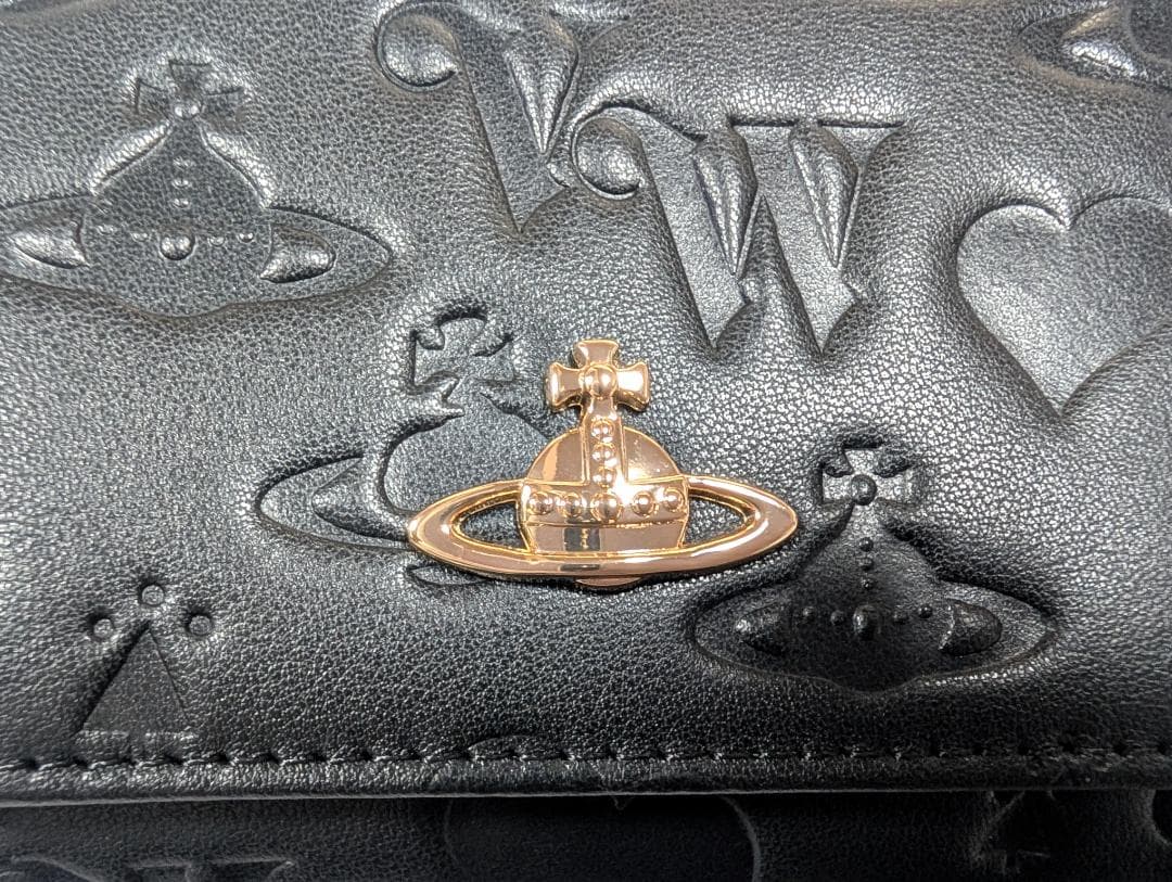 ♡新品未使用♡ ヴィヴィアンウエストウッド　三つ折り　黒　913VW154