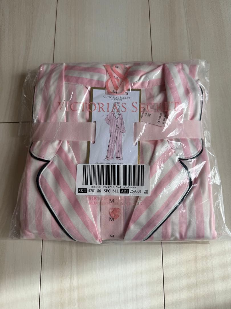 期間限定値下げ！Victoria's Secret ピンクストライプパジャマ M