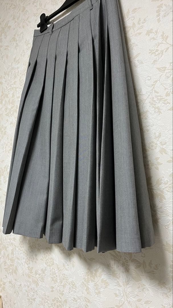 Prada 23-24AW プリーツスカート