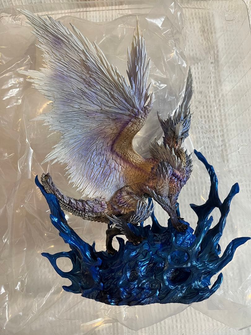 ジャンク品　モンスターハンター　クリエイターズモデル　イヴェルカーナ　MHWI
