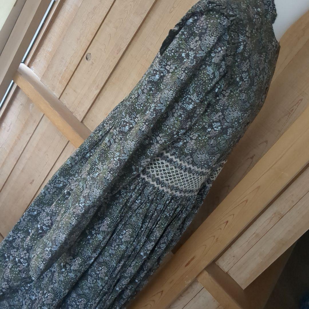 m*i様 値下げ。リバティ刺繍入り大人ワンピース