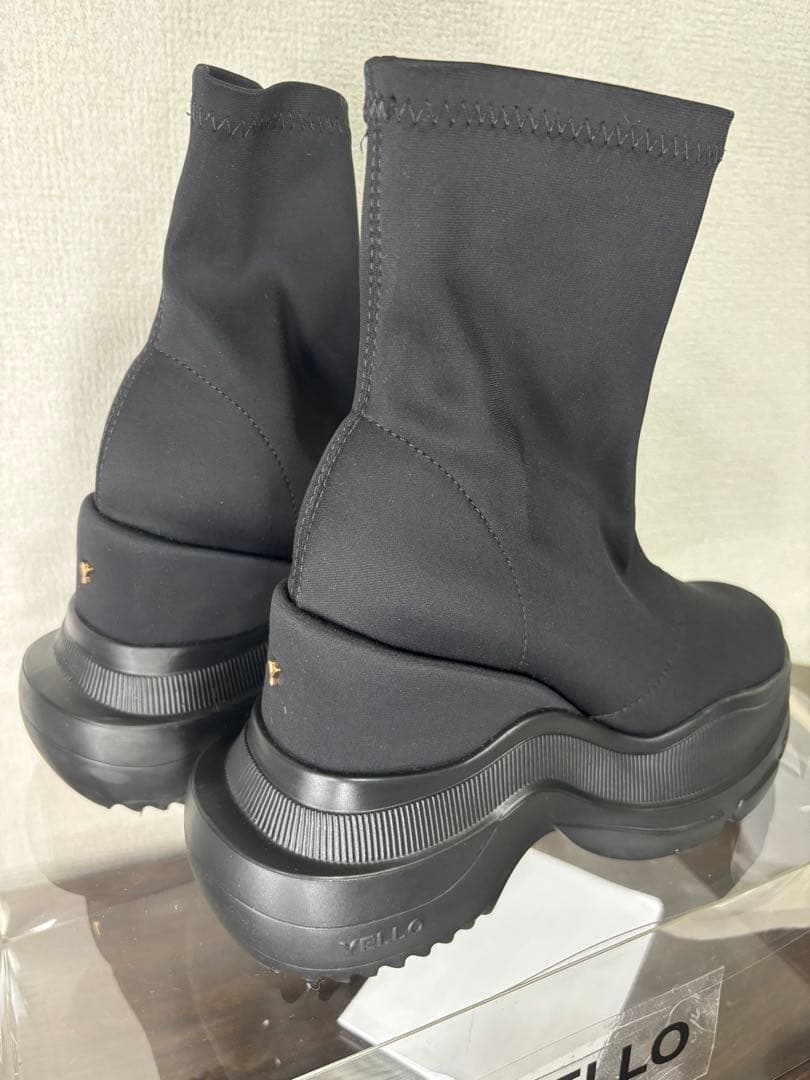 美品YELLO ダブルソールスニーカーブーツ　ブラック Sサイズ