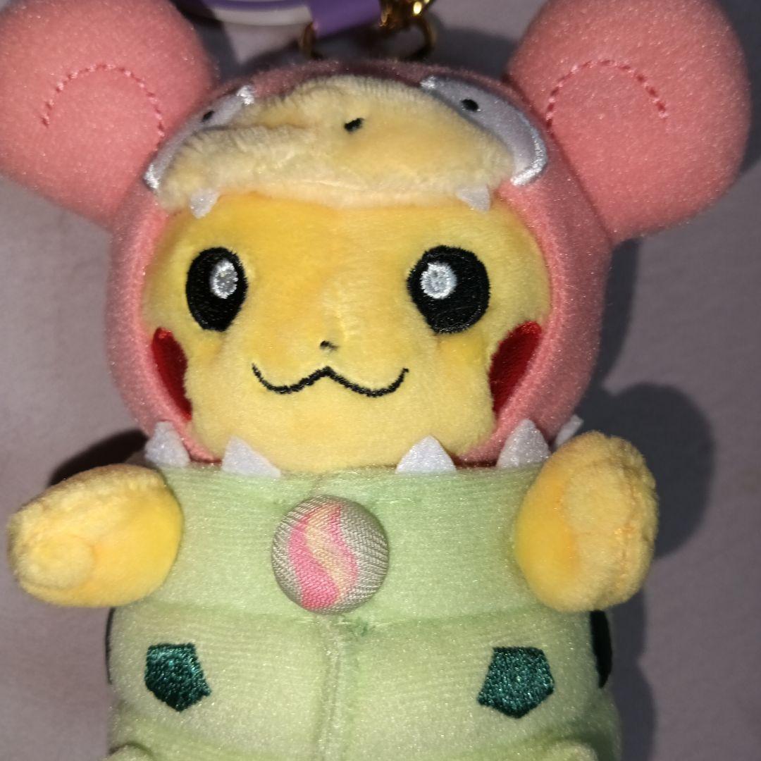 メガヤドランポンチョを着たピカチュウ ぬいぐるみマスコット ポケモンセンター