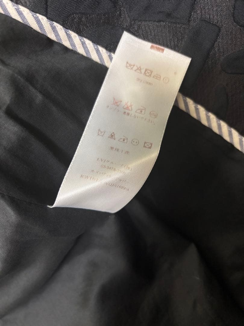 ルイヴィトン Louis Vuitton 黒　ロゴジャケット