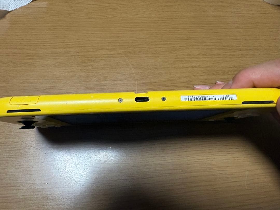 M*X様 【ジャンク品】Nintendo Switch Lite イエロー 本体