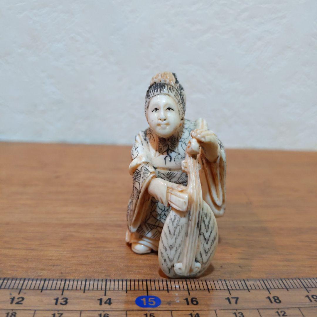 時代提げ物 七福神根付 天然素材【弁才天】高さ約5.0cm 重さ約35ｇ 弁財天