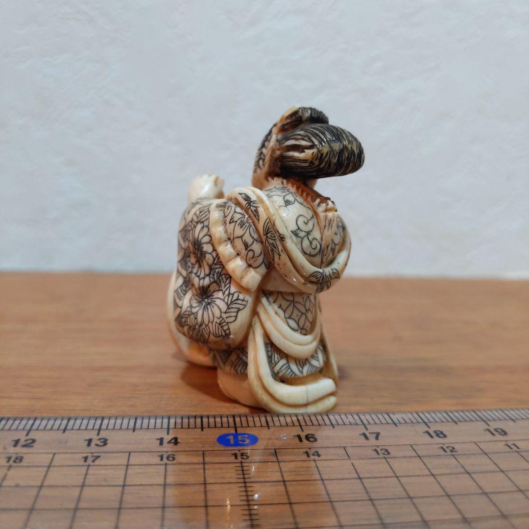 時代提げ物 七福神根付 天然素材【弁才天】高さ約5.0cm 重さ約35ｇ 弁財天