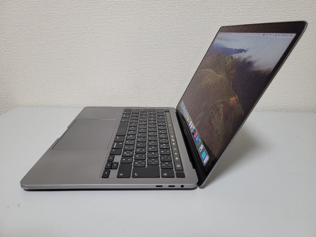 上位モデル　MacBook Pro 2020 13インチ 16GB/512GB