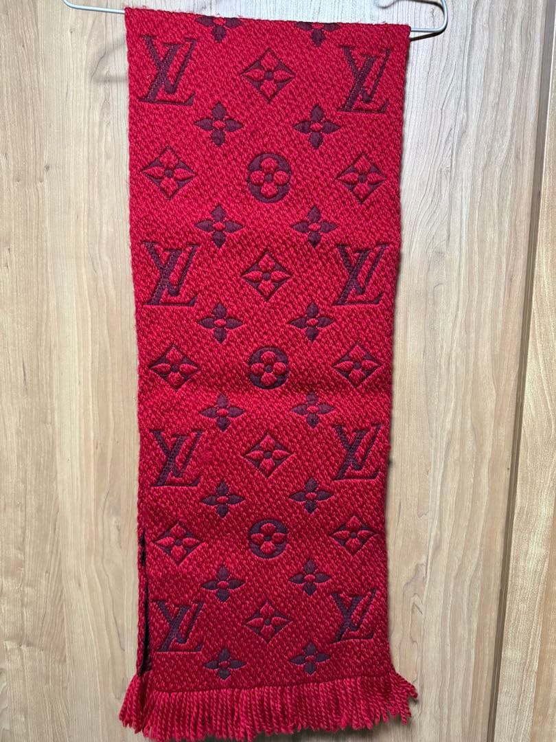 LOUIS VUITTON 赤 マフラー