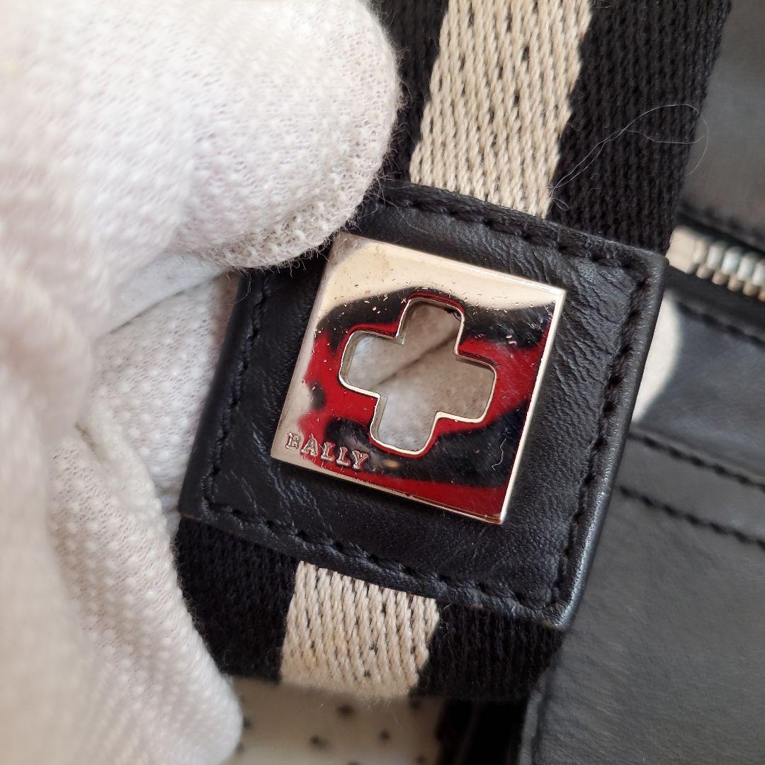 ⭐極美品⭐BALLY メッセンジャーバッグ 黒 レザー ホワイトライン 南京錠