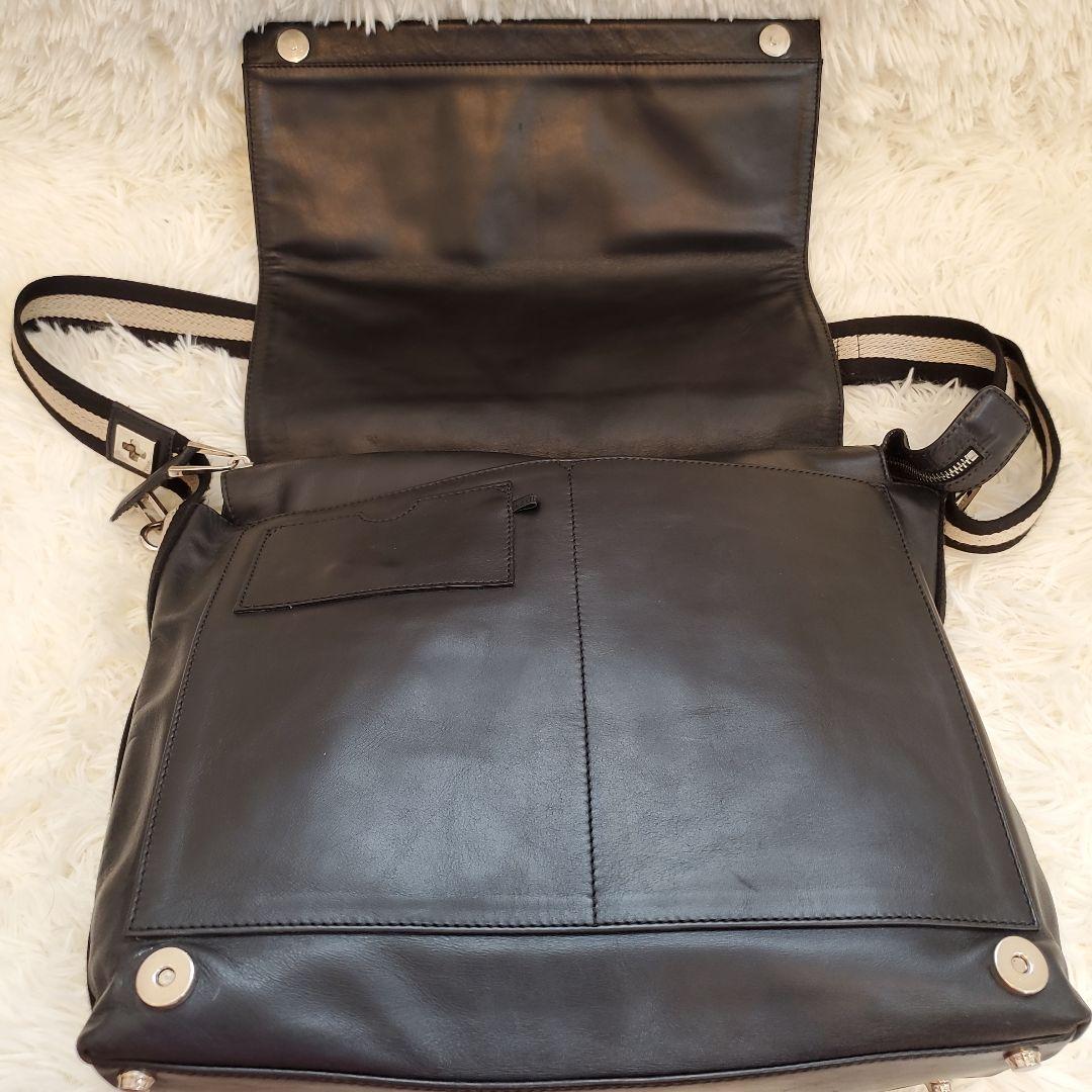 ⭐極美品⭐BALLY メッセンジャーバッグ 黒 レザー ホワイトライン 南京錠