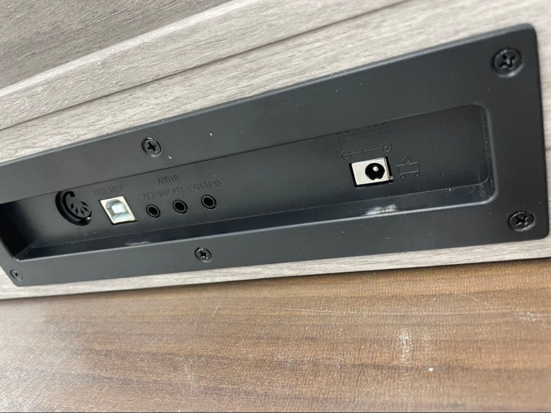 電子ピアノ88鍵盤　給電タイプ　木目調ボディ　グレー