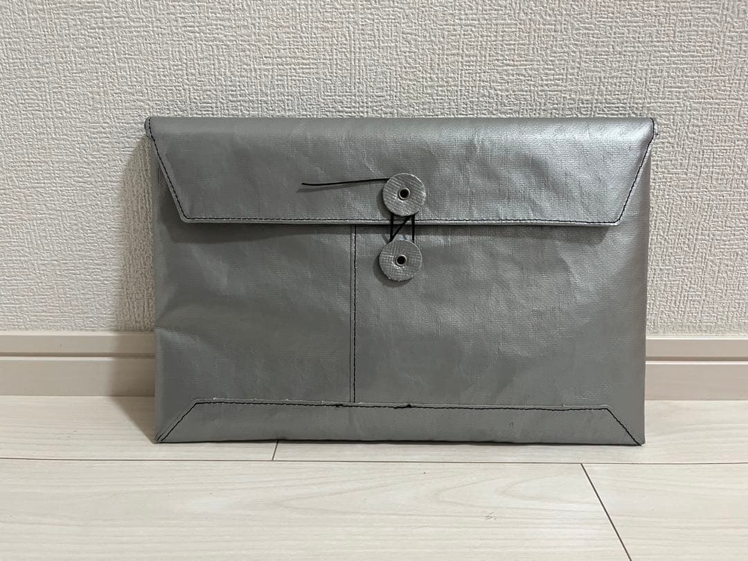 【激渋】FREITAG ノートPCケース シルバー