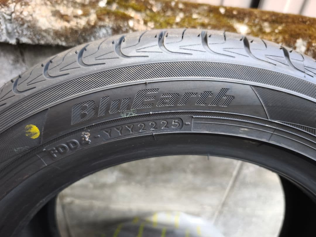 【新品】YOKOHAMA(ヨコハマ) BluEarth　185/55/R15