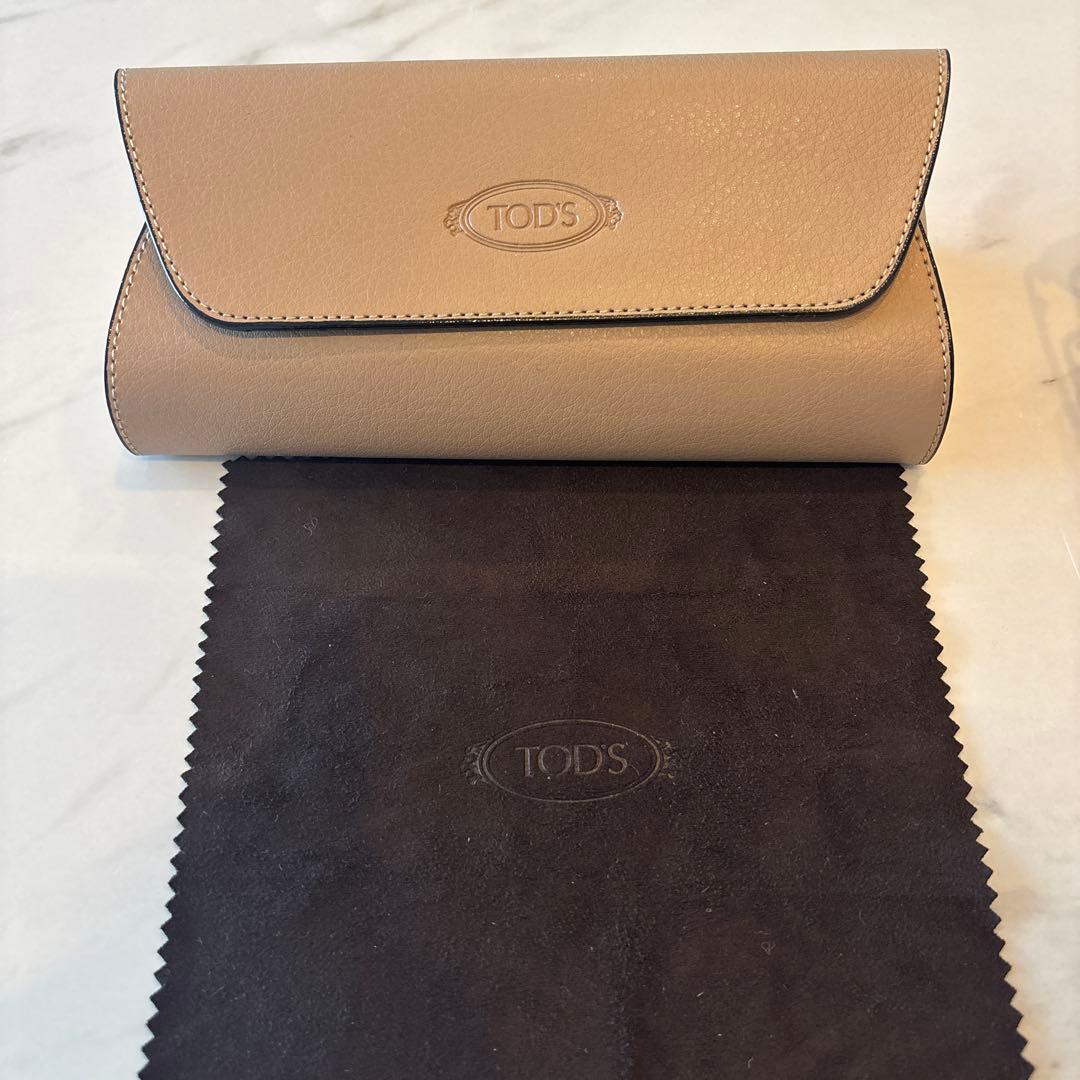 クロエサングラスChloé SUNGLASSES CE137S 767 54