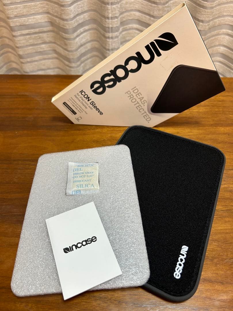 Incase iPad mini ICON 耐衝撃 スリーブケース インケース